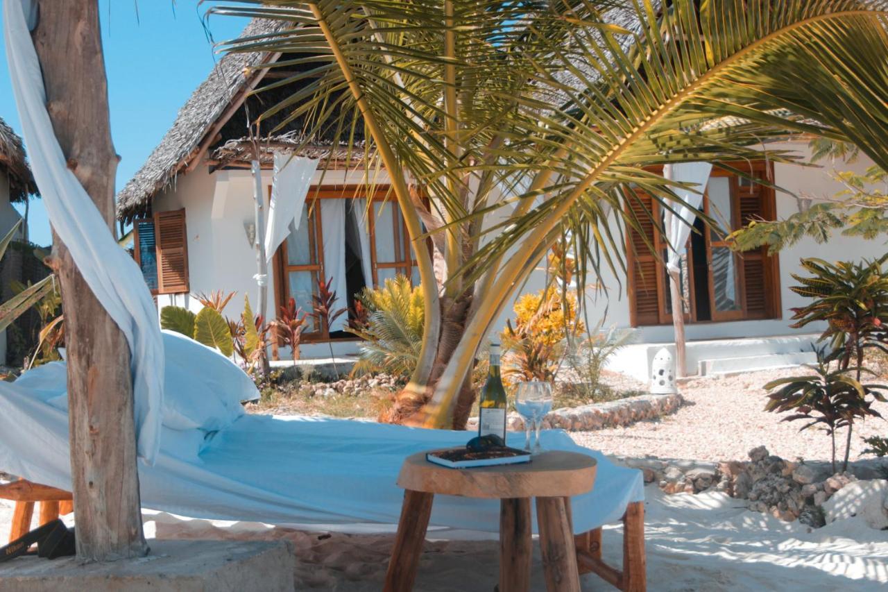 קיזימקזי Zanzibar Kusini Beach Bungalows Hotel מראה חיצוני תמונה