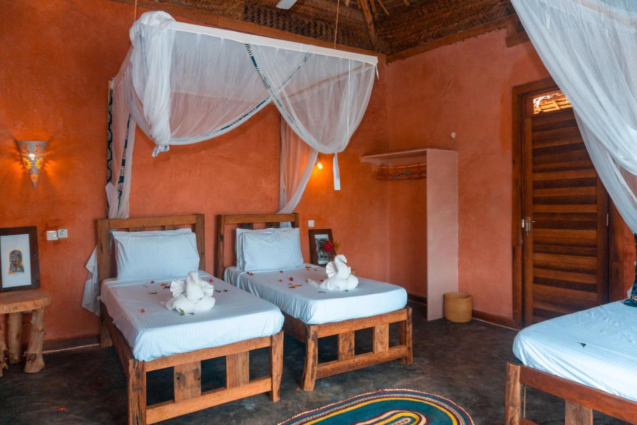 קיזימקזי Zanzibar Kusini Beach Bungalows Hotel מראה חיצוני תמונה