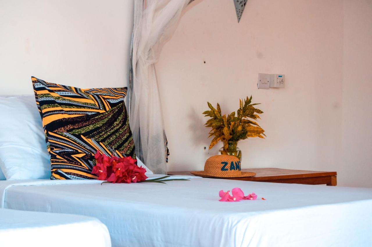 קיזימקזי Zanzibar Kusini Beach Bungalows Hotel מראה חיצוני תמונה